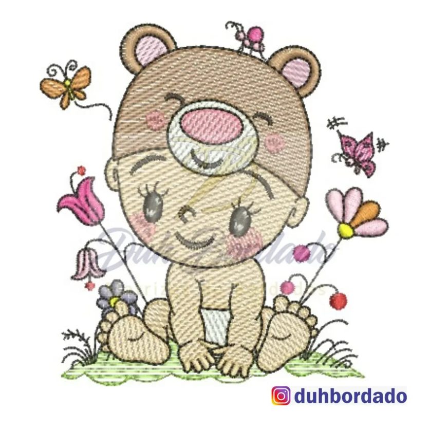 Bebê com Touca de Urso